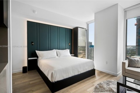 Condo in Miami, Florida  № 2390079 - photo 12