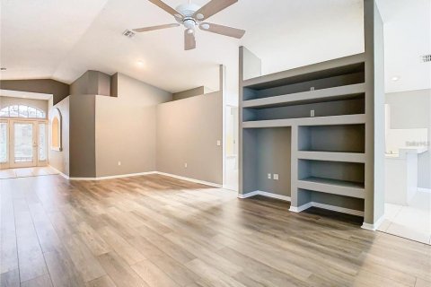 Villa ou maison à vendre à New Port Richey, Floride: 3 chambres, 159.7 m2 № 2330115 - photo 8