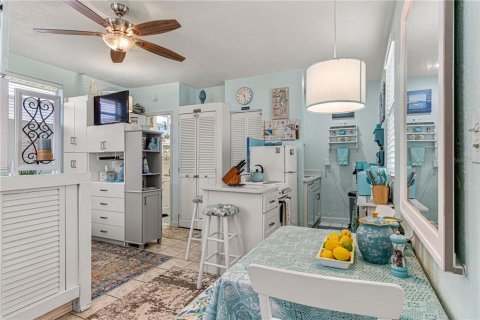 Condominio en venta en New Smyrna Beach, Florida, 5 habitaciones, 32.52 m2 № 2429118 - foto 7