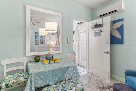 Condominio en venta en New Smyrna Beach, Florida, 5 habitaciones, 32.52 m2 № 2429118 - foto 11