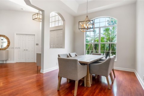 Снять в аренду виллу или дом в Уэст-Палм-Бич, Флорида 3 спальни, 272.67м2, № 2058630 - фото 10