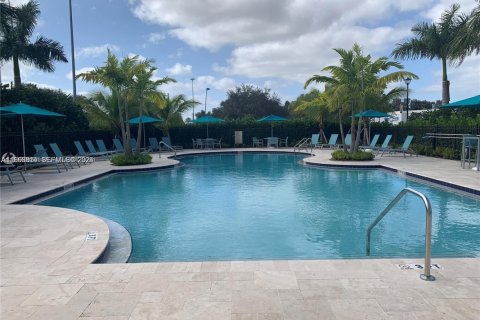 Touwnhouse à louer à Pembroke Pines, Floride: 3 chambres, 162.49 m2 № 2029643 - photo 18
