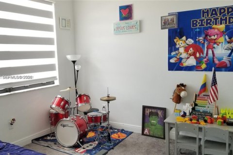 Touwnhouse à louer à Pembroke Pines, Floride: 3 chambres, 162.49 m2 № 2029643 - photo 8