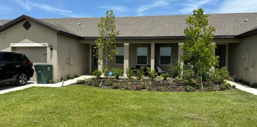 Adosado en St. Lucie, Florida 2 dormitorios, 115.66 m2 № 2083068