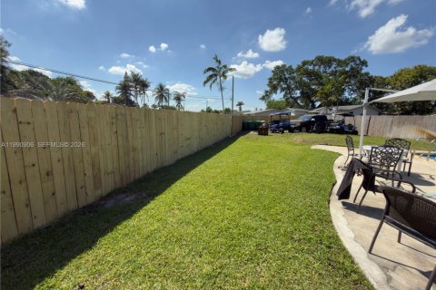 Купить виллу или дом в Дейви, Флорида 3 спальни, 141.58м2, № 2055506 - фото 12