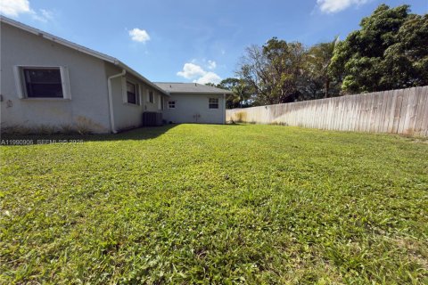 Купить виллу или дом в Дейви, Флорида 3 спальни, 141.58м2, № 2055506 - фото 28