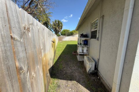 Купить виллу или дом в Дейви, Флорида 3 спальни, 141.58м2, № 2055506 - фото 23