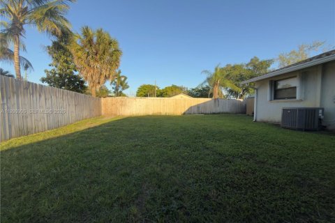 Купить виллу или дом в Дейви, Флорида 3 спальни, 141.58м2, № 2055506 - фото 25