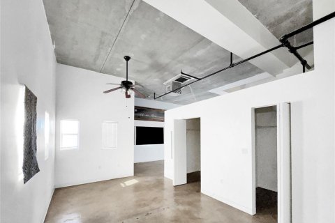 Apartment in Dania Beach, Florida 3 rooms, 51.1 sq.m. № 2250815 - photo 12