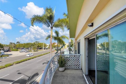 Apartment in Dania Beach, Florida 3 rooms, 51.1 sq.m. № 2250815 - photo 14