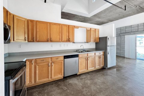 Apartment in Dania Beach, Florida 3 rooms, 51.1 sq.m. № 2250815 - photo 2