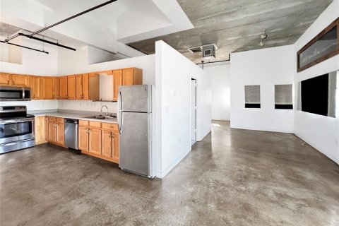 Apartment in Dania Beach, Florida 3 rooms, 51.1 sq.m. № 2250815 - photo 3