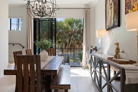Townhouse in Winter Garden, Florida 4 bedrooms, 206.71 sq.m. № 2098598 - photo 18