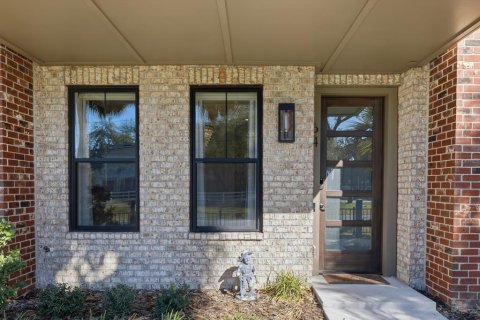 Townhouse in Winter Garden, Florida 4 bedrooms, 206.71 sq.m. № 2098598 - photo 4
