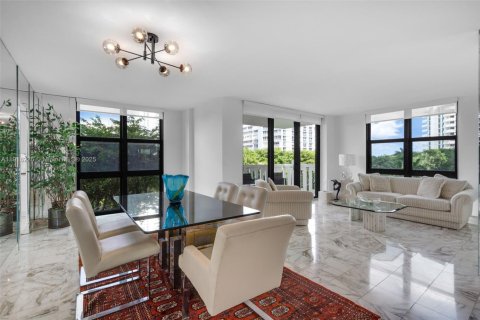 Copropriété à louer à Key Biscayne, Floride: 2 chambres, 165.55 m2 № 2018509 - photo 4