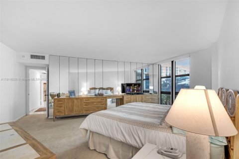 Copropriété à louer à Key Biscayne, Floride: 2 chambres, 165.55 m2 № 2018509 - photo 24