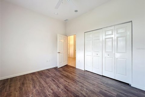 Купить кондоминиум в Леди-Лейк, Флорида 8 комнат, 133.5м2, № 1873602 - фото 26