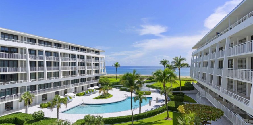 Condo in Palm Beach, Florida, 3 bedrooms  № 2400010