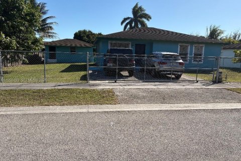 Villa ou maison à Florida City, Floride 4 chambres, 199 m2 № 2020228