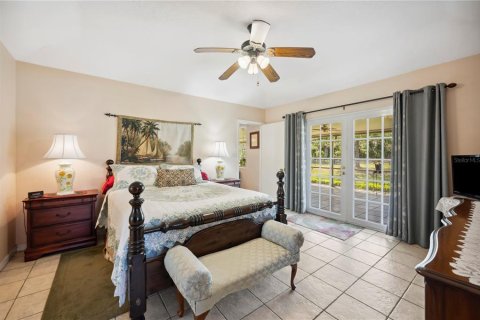 House in Polk City, Florida 4 bedrooms, 259.85 sq.m. № 1720666 - photo 23