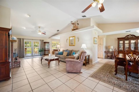 House in Polk City, Florida 4 bedrooms, 259.85 sq.m. № 1720666 - photo 2