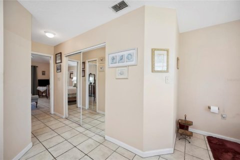 House in Polk City, Florida 4 bedrooms, 259.85 sq.m. № 1720666 - photo 25