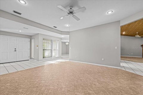 Casa en venta en Gainesville, Florida, 4 dormitorios, 277.41 m2 № 1740666 - foto 9