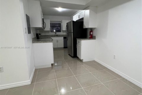 Copropriété à louer à Miami, Floride: 1 chambre, 69.4 m2 № 2046001 - photo 7