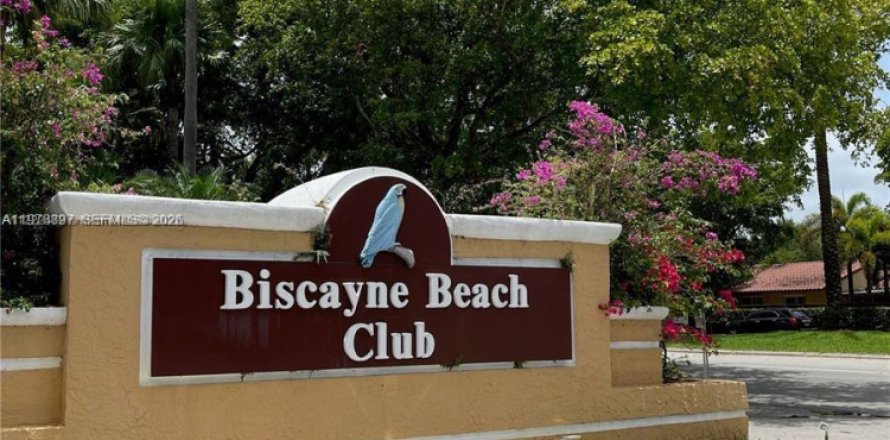 Condo à Miami, Floride, 1 chambre  № 2046001