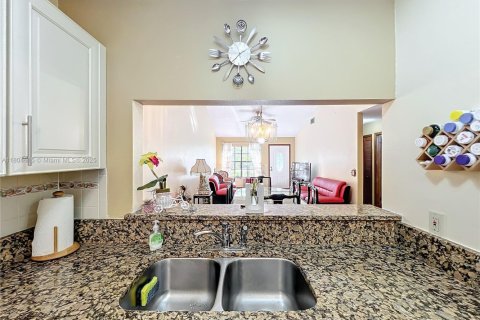 Villa ou maison à vendre à Orlando, Floride: 3 chambres, 116.13 m2 № 1920843 - photo 15