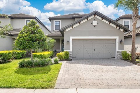 House in Winter Park, Florida 4 bedrooms, 240.52 sq.m. № 2110626