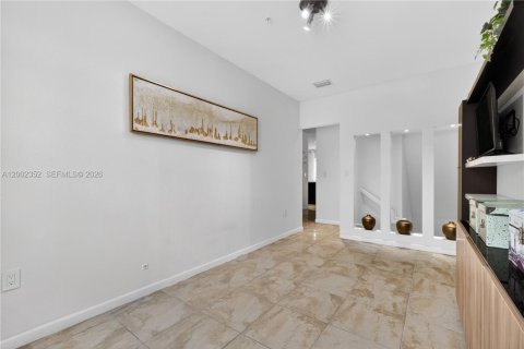 Купить таунхаус в Хомстед, Флорида 5 спален, 224.36м2, № 2067728 - фото 8