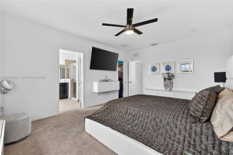 Купить таунхаус в Хомстед, Флорида 5 спален, 224.36м2, № 2067728 - фото 29