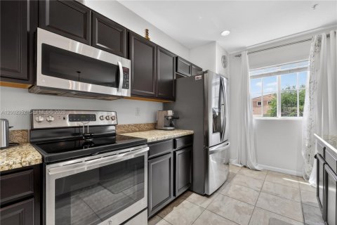 Купить таунхаус в Хомстед, Флорида 5 спален, 224.36м2, № 2067728 - фото 20