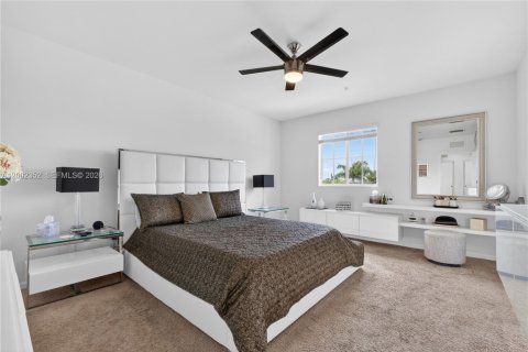 Купить таунхаус в Хомстед, Флорида 5 спален, 224.36м2, № 2067728 - фото 28