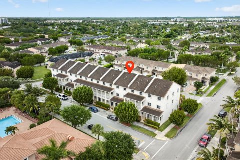 Таунхаус в Хомстед, Флорида 5 спален, 224.36м2 № 2067728