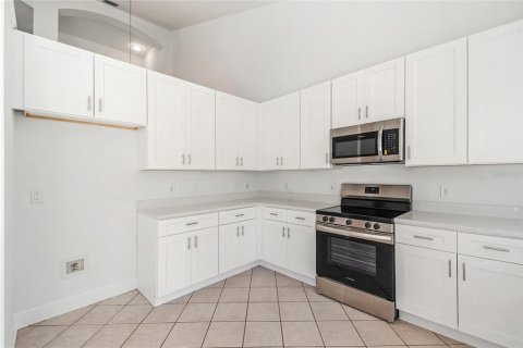 Condominio en venta en Orlando, Florida, 3 dormitorios, 221.48 m2 № 2095762 - foto 17