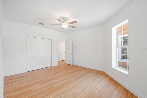 Condominio en venta en Orlando, Florida, 3 dormitorios, 221.48 m2 № 2095762 - foto 26