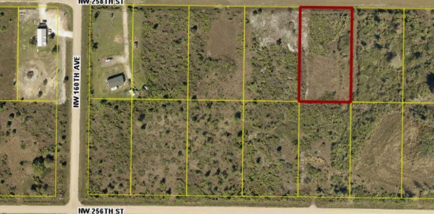 Immobilier commercial à Okeechobee, Floride № 2245003