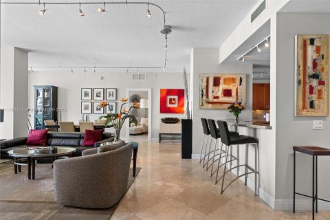 Condo in Fort Lauderdale, Florida, 3 bedrooms  № 1874505 - photo 16