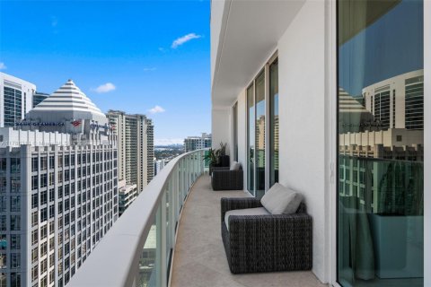 Condo in Fort Lauderdale, Florida, 3 bedrooms  № 1874505 - photo 24