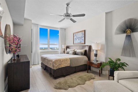 Condo in Fort Lauderdale, Florida, 3 bedrooms  № 1874505 - photo 4