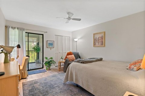 Condo in Englewood, Florida, 2 bedrooms  № 1917672 - photo 20