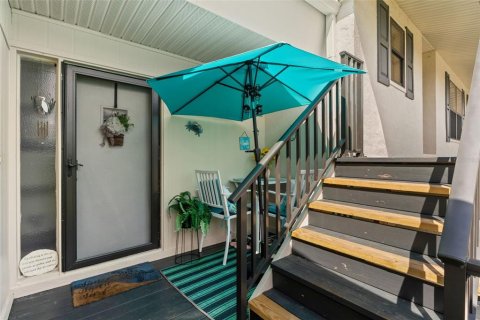 Condo in Englewood, Florida, 2 bedrooms  № 1917672 - photo 1