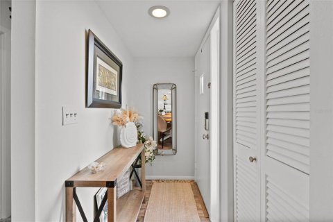 Condo in Englewood, Florida, 2 bedrooms  № 1917672 - photo 3
