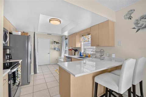 Villa ou maison à vendre à Tampa, Floride: 3 chambres, 115.57 m2 № 2316799 - photo 12