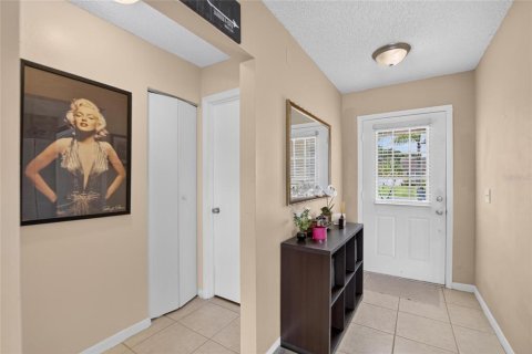 Villa ou maison à vendre à Tampa, Floride: 3 chambres, 115.57 m2 № 2316799 - photo 4