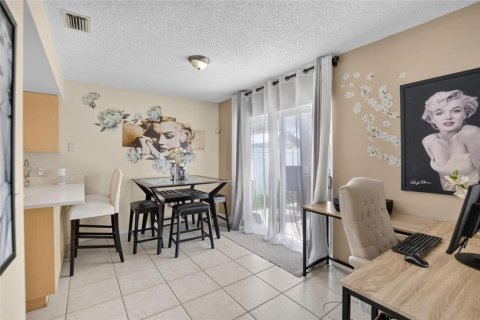 Villa ou maison à vendre à Tampa, Floride: 3 chambres, 115.57 m2 № 2316799 - photo 9