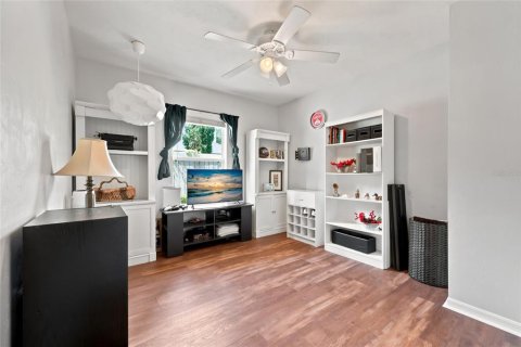 House in Gainesville, Florida 5 bedrooms, 204.66 sq.m. № 2223240 - photo 27