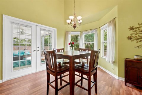 House in Gainesville, Florida 5 bedrooms, 204.66 sq.m. № 2223240 - photo 14